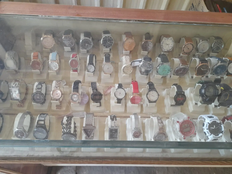 Patil Watch And Gift (10)