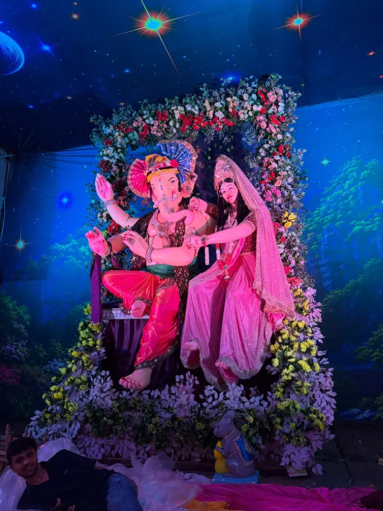 Shreemant Riddhi Siddhi Mitra Manadal (1)