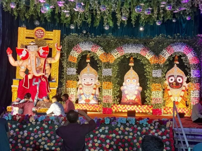 Shreemant Riddhi Siddhi Mitra Manadal (5)