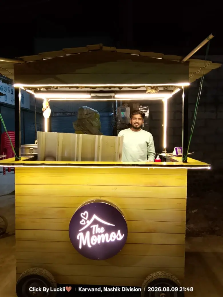 The Momos (8)